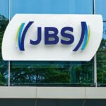 Com 12 fábricas em MT, JBS tem receita recorde em 2025
